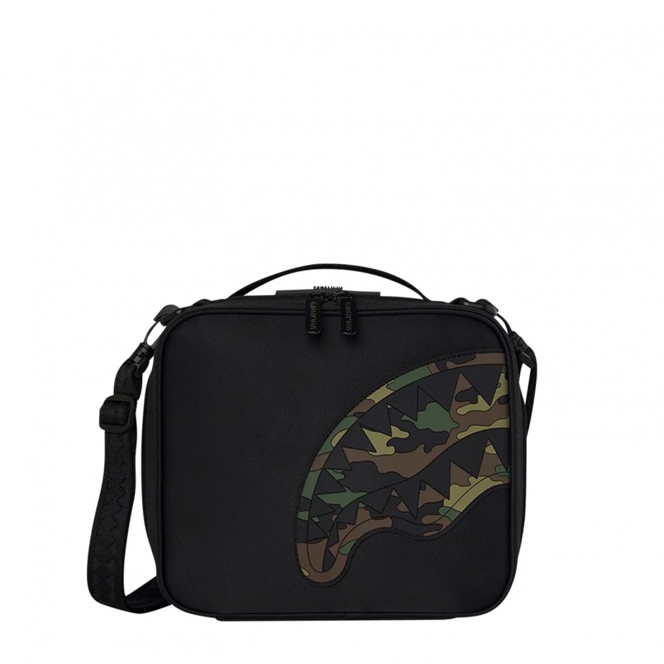 SPRAYGROUND Cutie de prânz SHARK CENTRAL BLACK NYLON CAMO EMBOSSED SHARK - vezi 1 - Pepina.ro SPRAYGROUND Cutie de prânz SHARK CENTRAL BLACK NYLON CAMO EMBOSSED SHARK - vezi 1