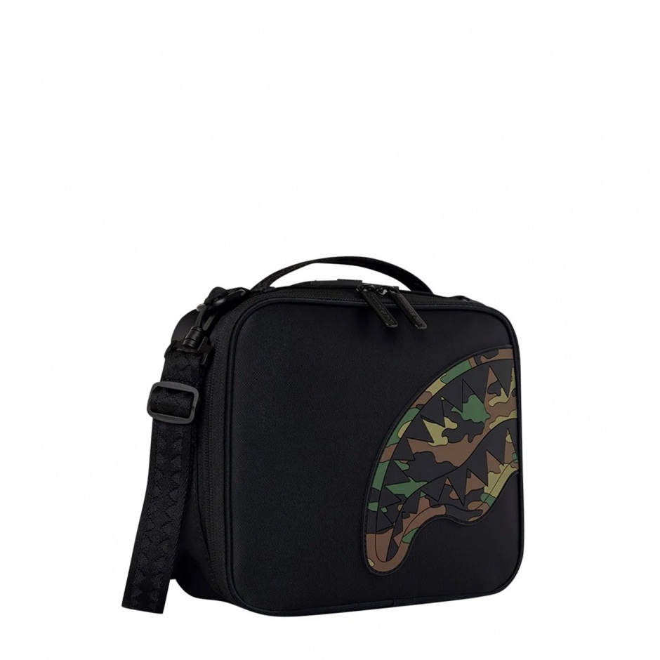 SPRAYGROUND Cutie de prânz SHARK CENTRAL BLACK NYLON CAMO EMBOSSED SHARK - vezi 3 - Pepina.ro SPRAYGROUND Cutie de prânz SHARK CENTRAL BLACK NYLON CAMO EMBOSSED SHARK - vezi 3