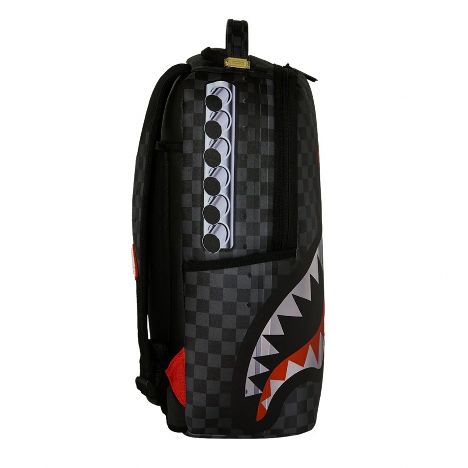 SPRAYGROUND Rucsac BOEING P-51 MUSTANG SHARKMOUTH - vezi 2 - Pepina.ro SPRAYGROUND Rucsac BOEING P-51 MUSTANG SHARKMOUTH - vezi 2