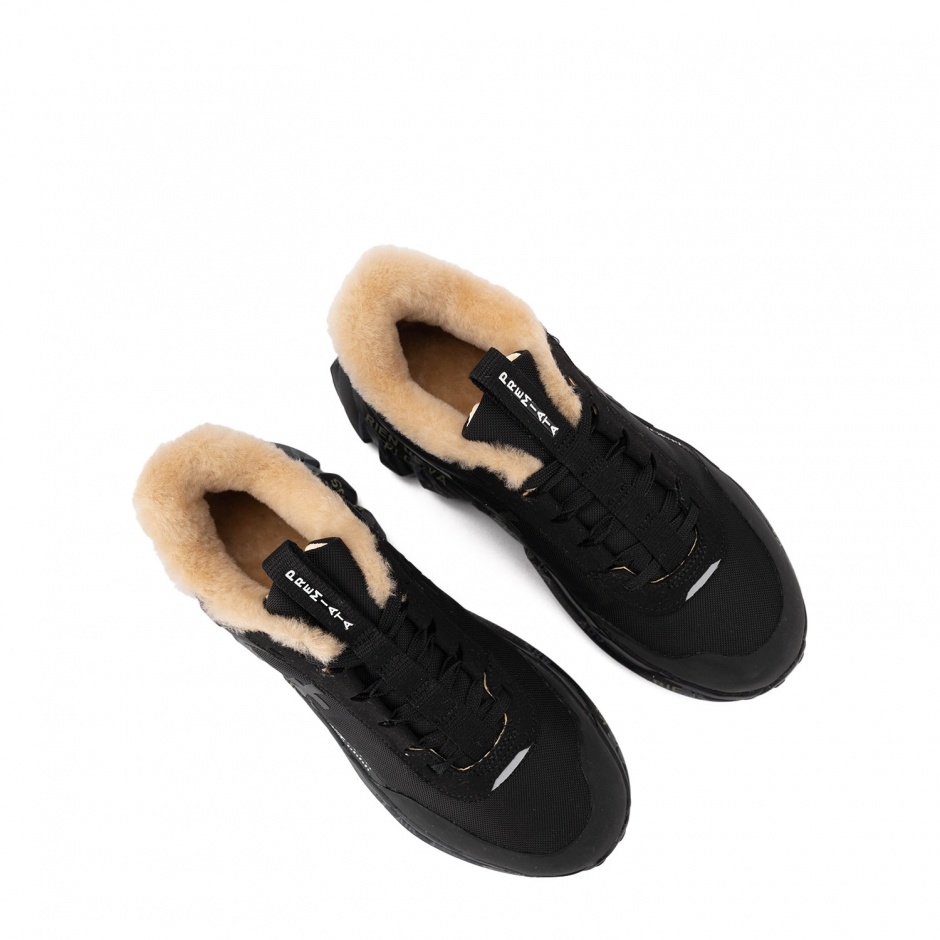 Premiata Adidași damă DEVIN - vezi 3