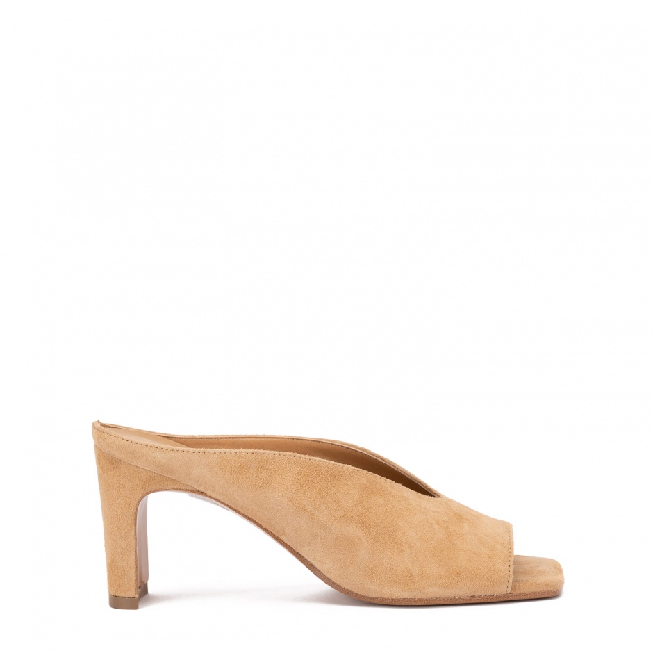 Bianca Di Papuci damă bej cu toc - vezi 1 - Pepina.ro Bianca Di Papuci damă bej cu toc - vezi 1