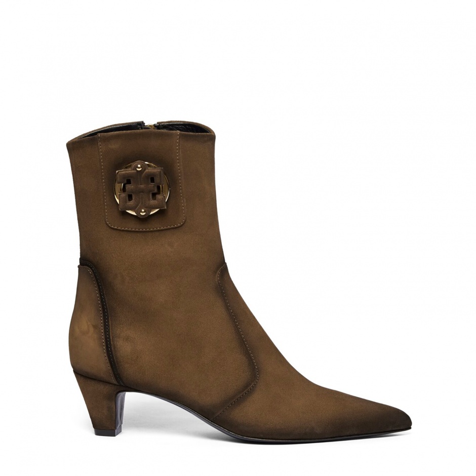 Fabi Ghete damă maro - vezi 1 - Pepina.ro Fabi Ghete damă maro - vezi 1