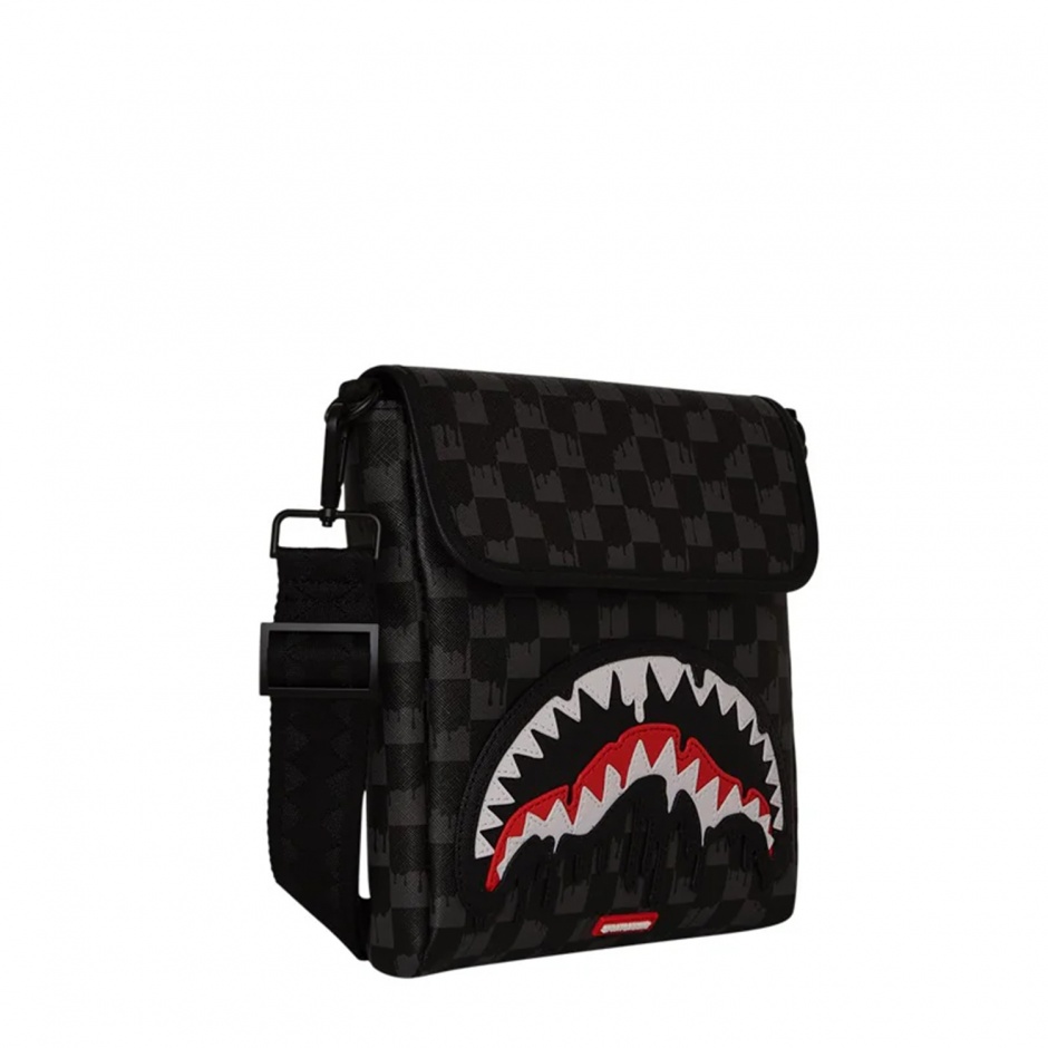 SPRAYGROUND Geantă de umăr pentru bărbați DRIPPING SHARKS IN PARIS MESSENGER - vezi 2 - Pepina.ro SPRAYGROUND Geantă de umăr pentru bărbați DRIPPING SHARKS IN PARIS MESSENGER - vezi 2