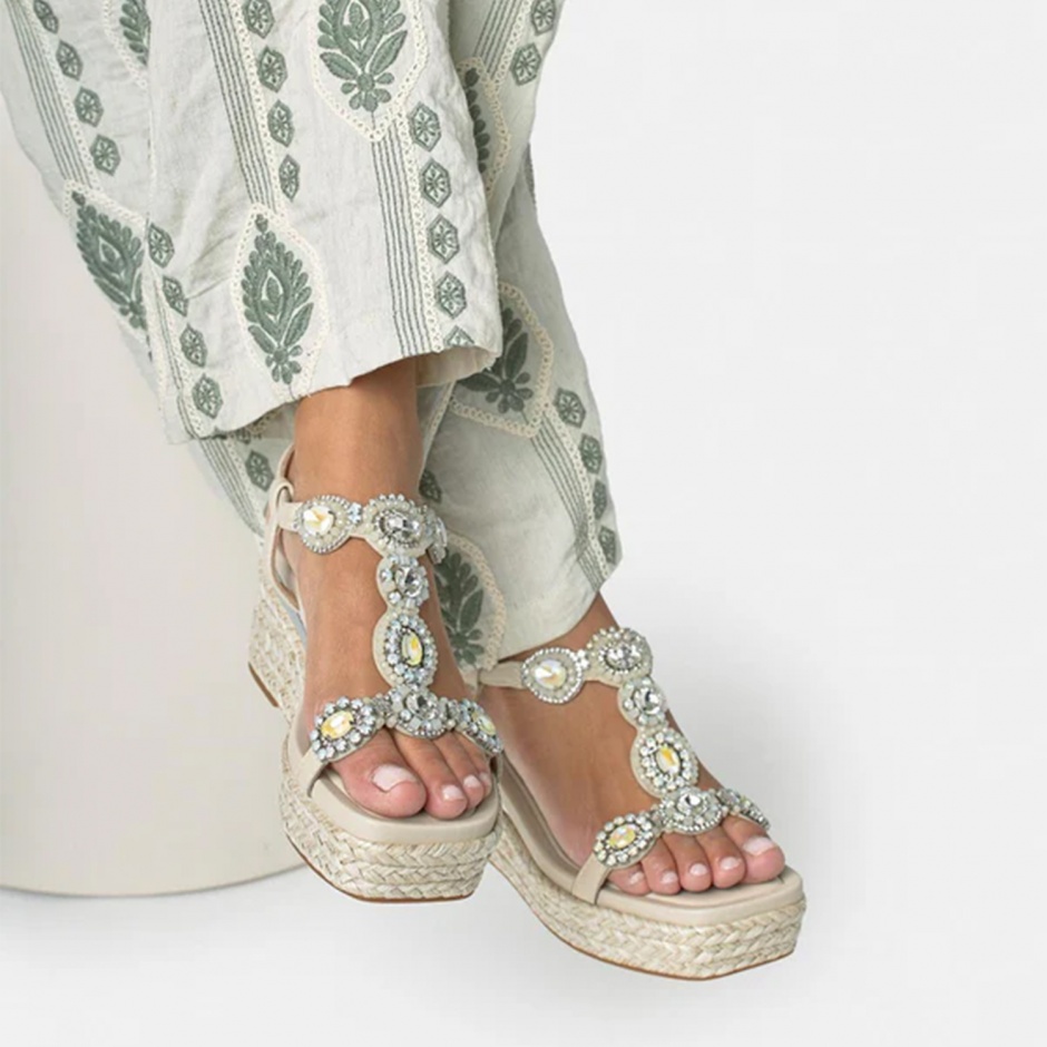 Alma En Pena Sandale damă bej cu platformă - vezi 5